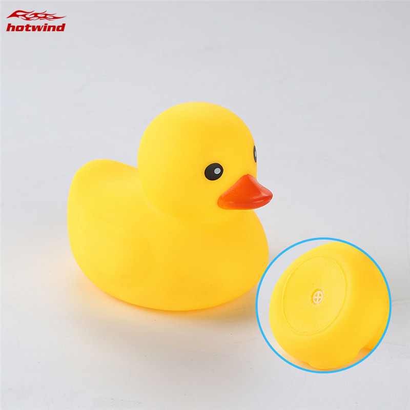 Đồ chơi bóp hơi hình chú vịt màu vàng bằng cao su cho trẻ em khi tắm