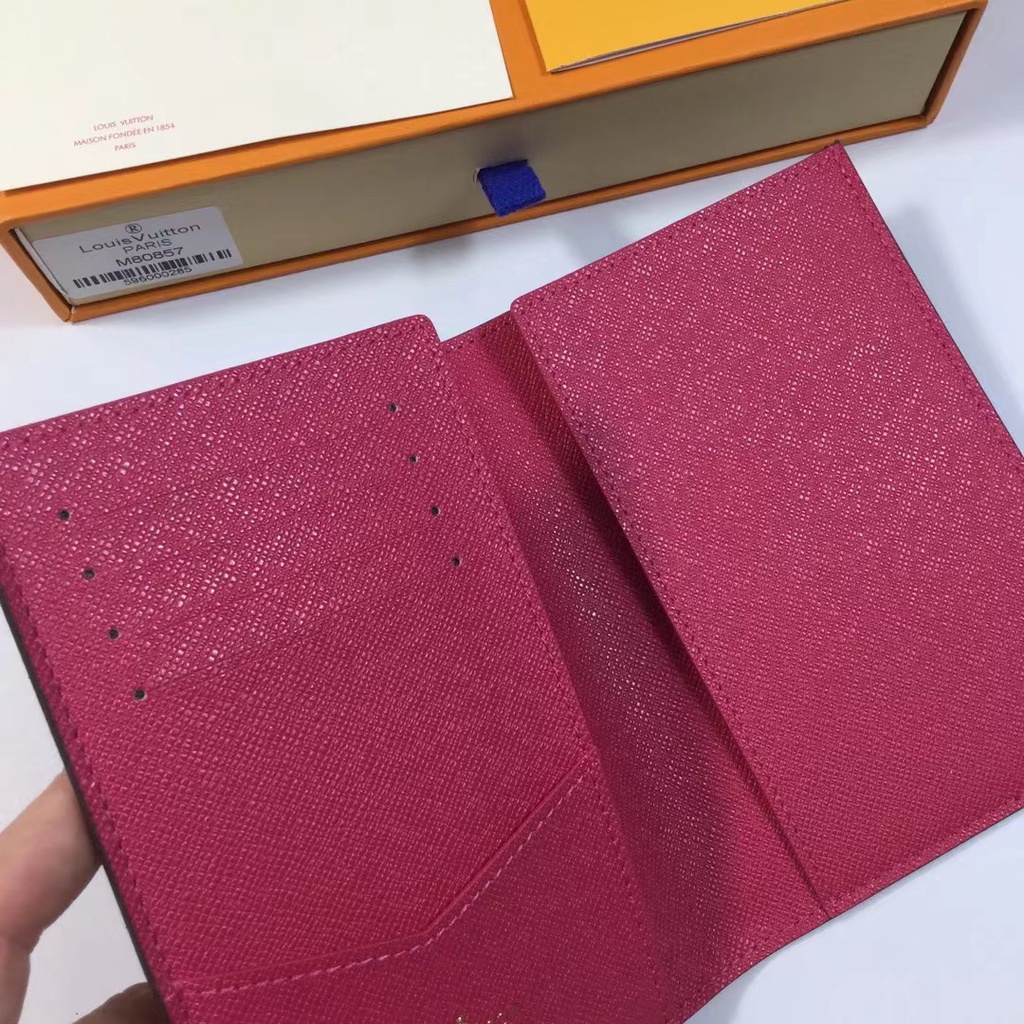 Sẵn sàng giao hàng Hộp đựng hộ chiếu Louis Vuitton LV Ladies New M80858