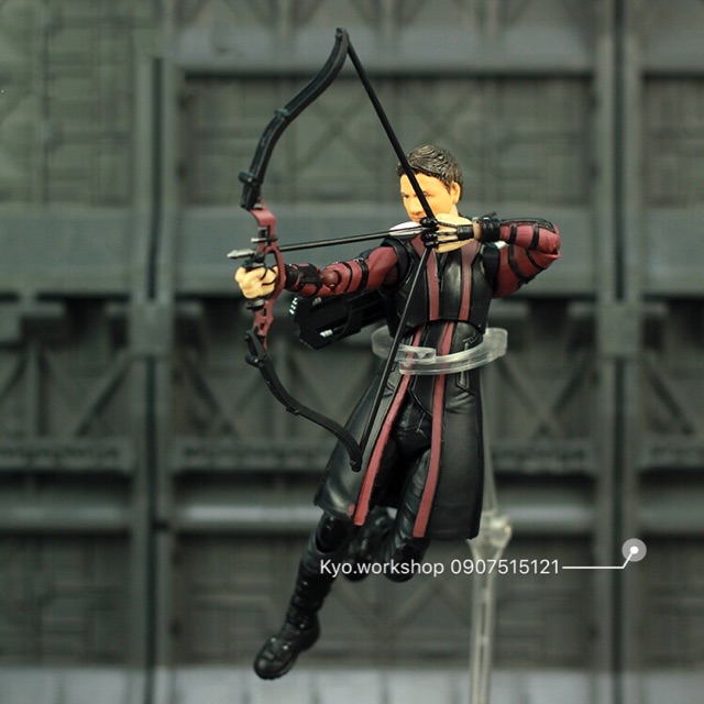 Mô hình Action figure Hawkeye trong Avenger Age of Ultron