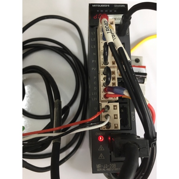 MR-J3-20B full bộ điều khiển Driver và Motor HG-KR23 200W