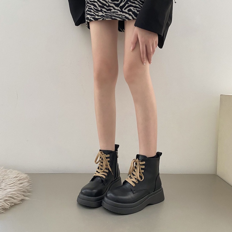 Giày bốt martin IELGY mỏng màu đen phong cách retro cá tính thời trang cho nữ