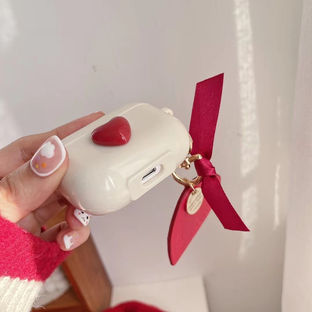Vỏ bảo vệ hộp sạc tai nghe Airpods 1 2 3 pro bằng TPU mềm họa tiết trái tim phối mặt phụ kiện màu đỏ