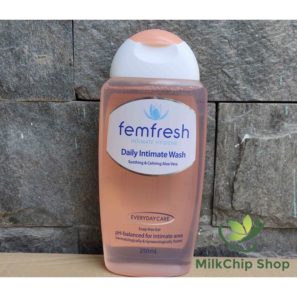 Dung dịch vệ sinh phụ nữ hàng ngày Femfresh Daily Intimate Wash 250ml M004