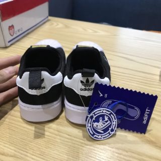 Giày addidas cho bé