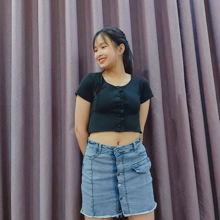 Áo croptop áo thun croptop ôm body cao cấp chất cotton co giãn mát mịn cài cúc sang chảnh CRT-003 | BigBuy360 - bigbuy360.vn