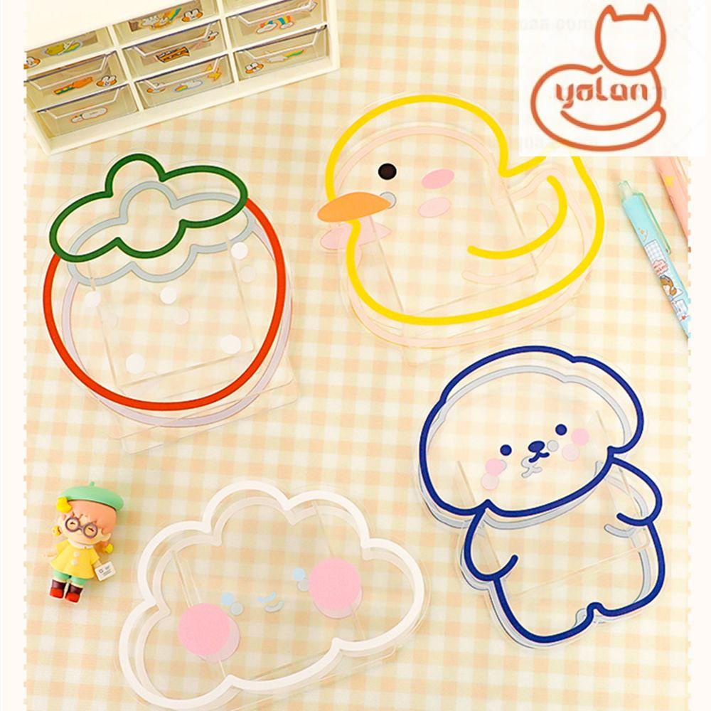 Lọ Đựng Bút Bằng Acrylic Trong Suốt Hình Thỏ Dễ Thương