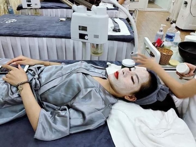 Áo choàng tắm phi lụa ⚡️𝗛𝗔̀𝗡𝗚 ĐẸ𝗣⚡️chất liệu phi lụa mềm mịn, thoáng mát phù hợp cho tiệm spa, khách sạn.