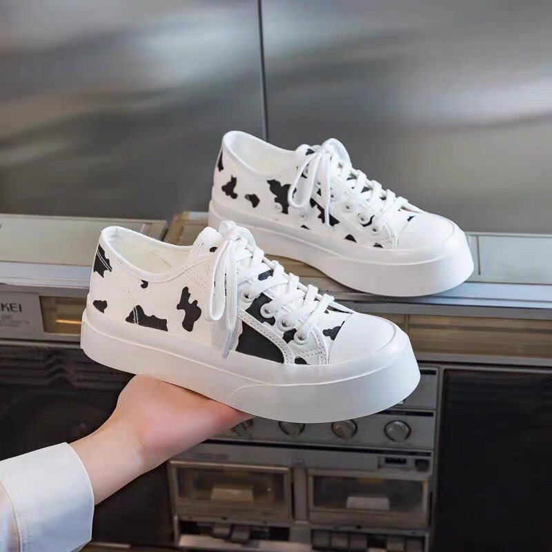 [Mã FAGREEN245 giảm 10% tối đa 30k đơn từ 99k] Free ship Giày thể thao nữ , giày sneaker nữ họa tiết bò sữa xinh xắn | BigBuy360 - bigbuy360.vn