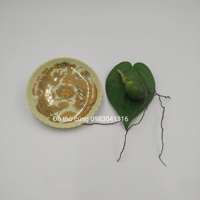 Đĩa đựng trầu cau / Đĩa xin đài âm dương màu vàng ngà