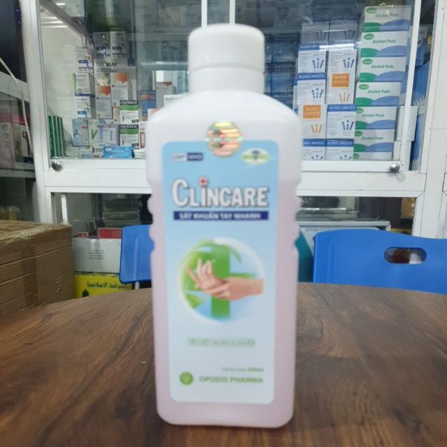 Dung dịch rửa tay sát khuẩn CLinCare 500ml(99% vi khuẩn)