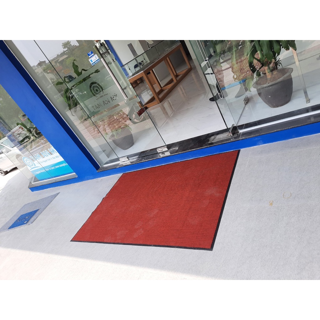 Thảm chùi chân đế cao su cỡ lớn 1,2x1,8m.