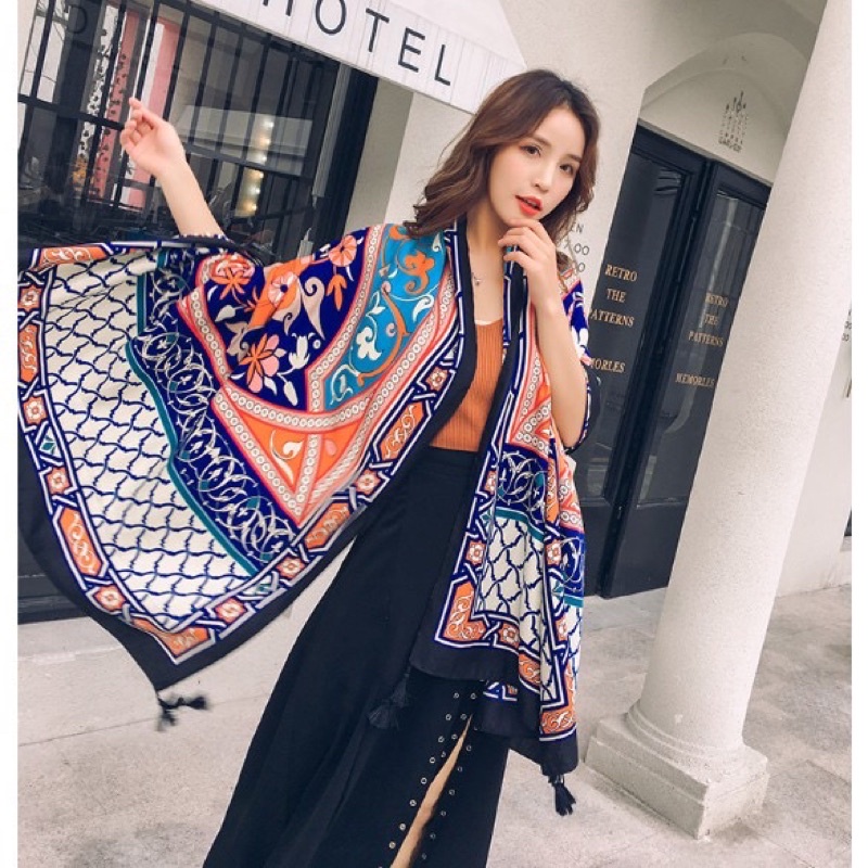 Khăn To Đi Biển Chống Nắng Hoạ Tiết Retro Hiện Đại Pha Cổ Điển