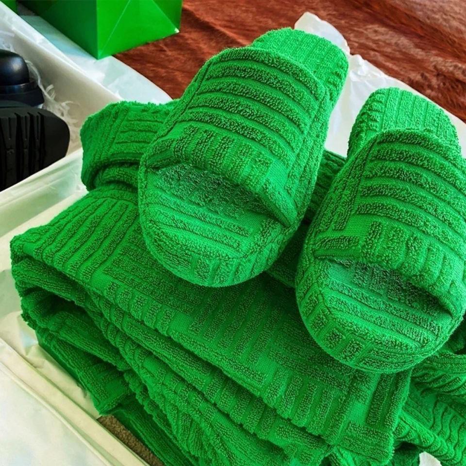 Dép Bông Đế Dày Nâng Chiều Cao Màu Xanh Lá Thời Trang Thu Đông Dành Cho Nữ 2022