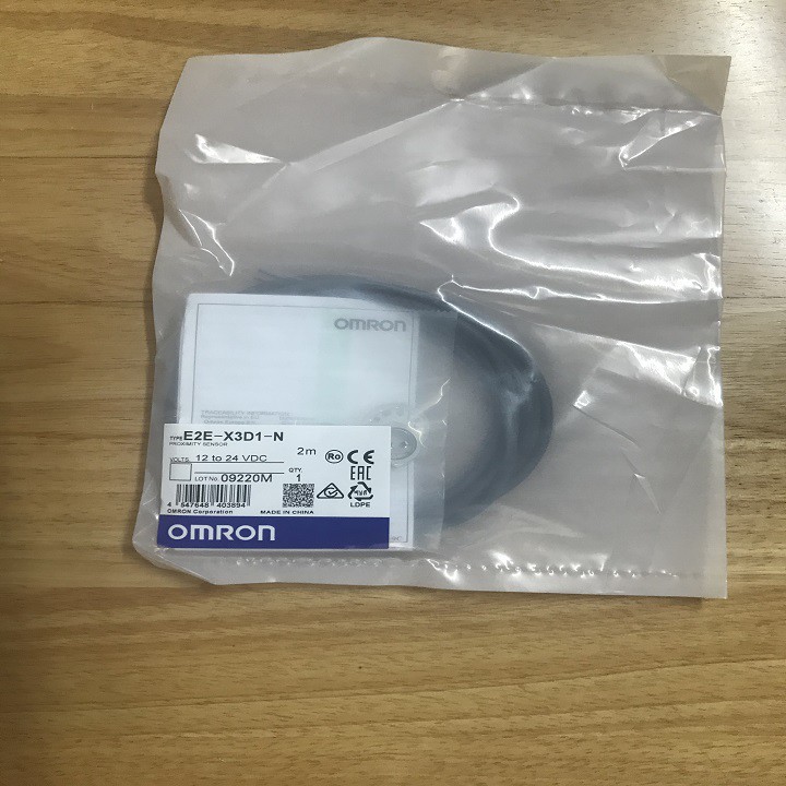Cảm biến tiệm cận E2E-X3D1-N
