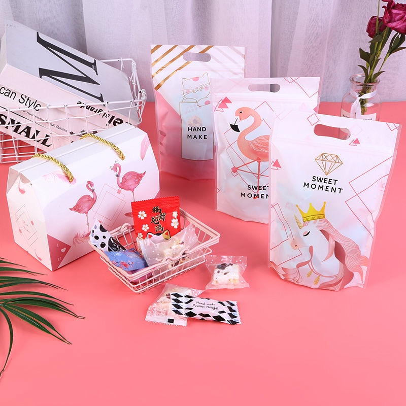 Set 50 Túi Đựng Bánh Kẹo Bằng Nhựa Có Khóa Kéo In Hình Chim Hồng Hạc/ Mèo/ Ngựa Một Sừng Dễ Thương