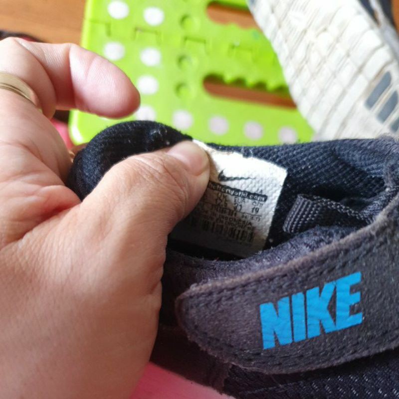 Giầy trẻ em Nike size 31