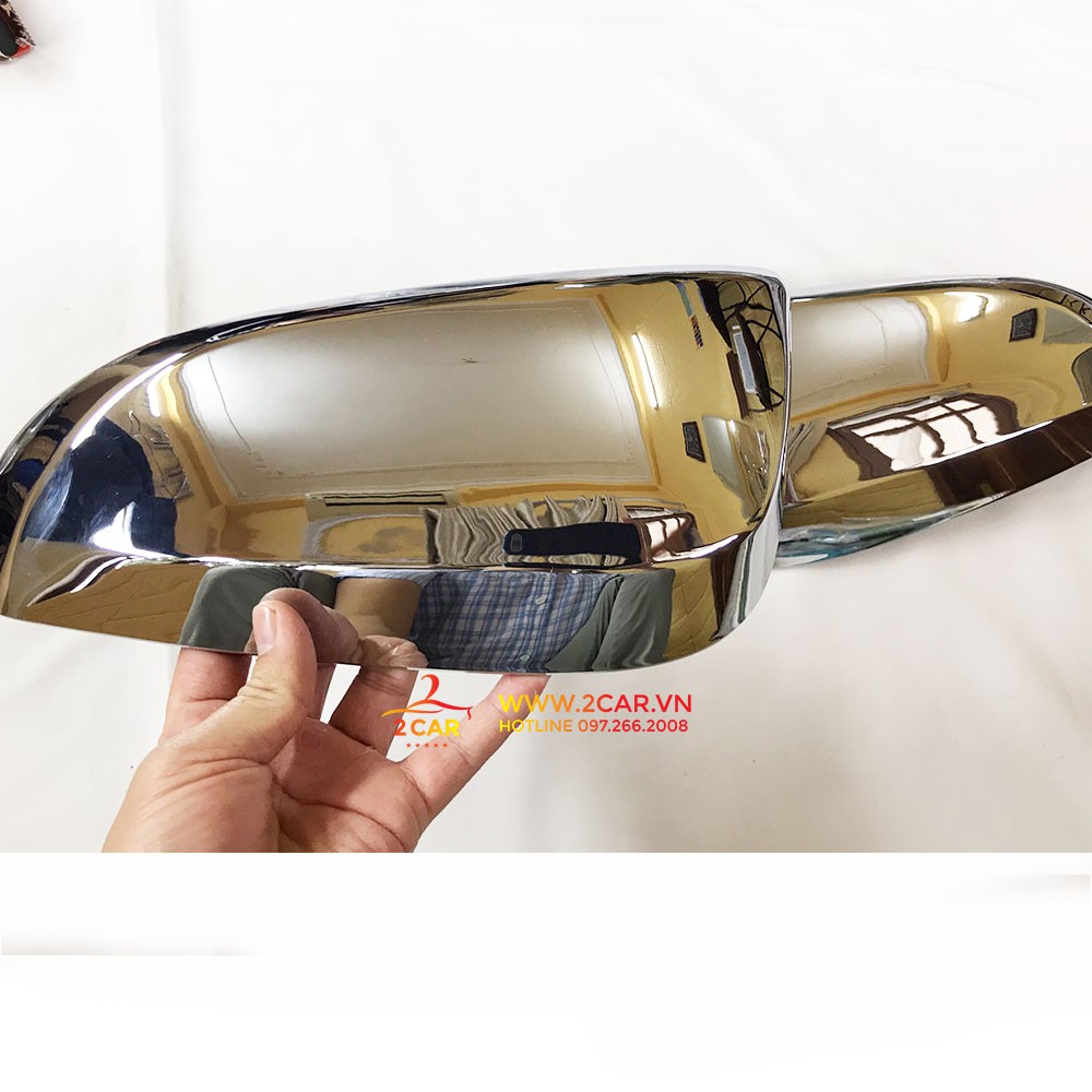 Ốp gương chiếu hậu Toyota Innova 2016 - 2019 mạ crom cao cấp