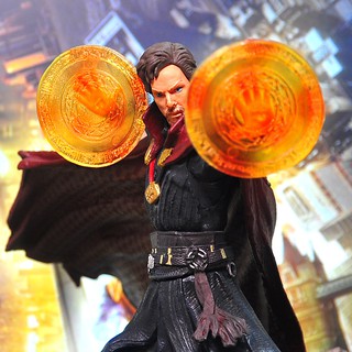 Mô Hình Nhân Vật Dr. Strange Trong Phim The Avengers Chất Lượng Cao