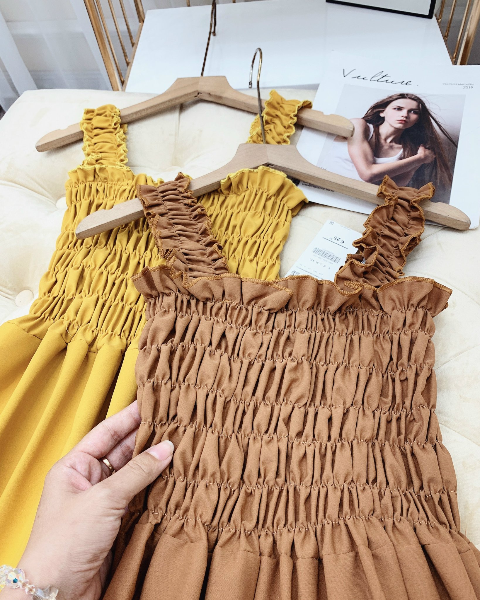 Váy Hai Dây Maxi Vải Thô Mềm 🍁𝗠𝗮̃ 𝗙𝗔𝗦𝗛𝗜𝗢𝗡𝗚𝗥𝗘𝗘𝗡𝟭𝟱 𝗚𝗶𝗮̉𝗺 𝗧𝗼̛́𝗶 𝟯𝟬𝗞 Đ𝗼̛𝗻 𝟵𝟵𝗞🍁 Hai Màu A47 | BigBuy360 - bigbuy360.vn