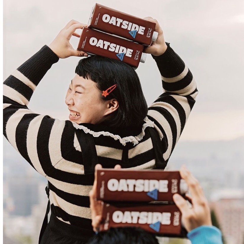 Sữa Yến Mạch OATSIDE Chocolate Oat Milk