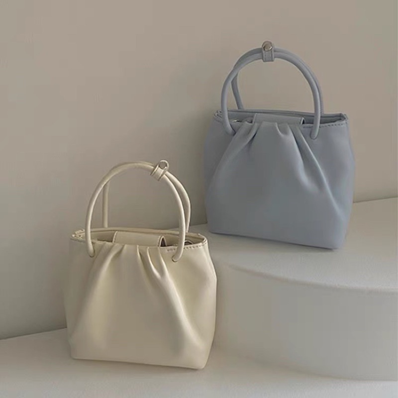 Túi đeo chéo dáng hộp Butterfly