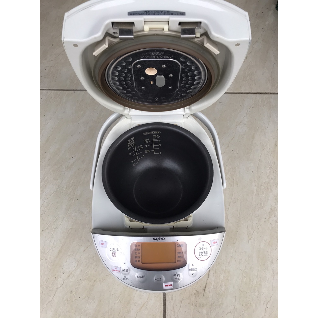 Nồi cơm cao tần áp suất Sanyo 1.0l ECJ-LG10 dáng xoài lòng vàng