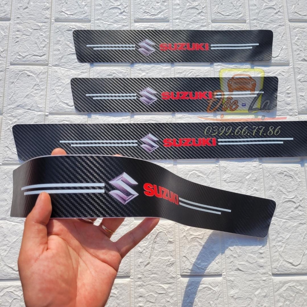SUZUKI - Nẹp Dán Logo SUZUKI Chống Trầy Xước Bảo Vệ Bậc Cửa Xe Hơi/ Bảo Vệ Cốp Sau Xe Hơi Bền Đẹp