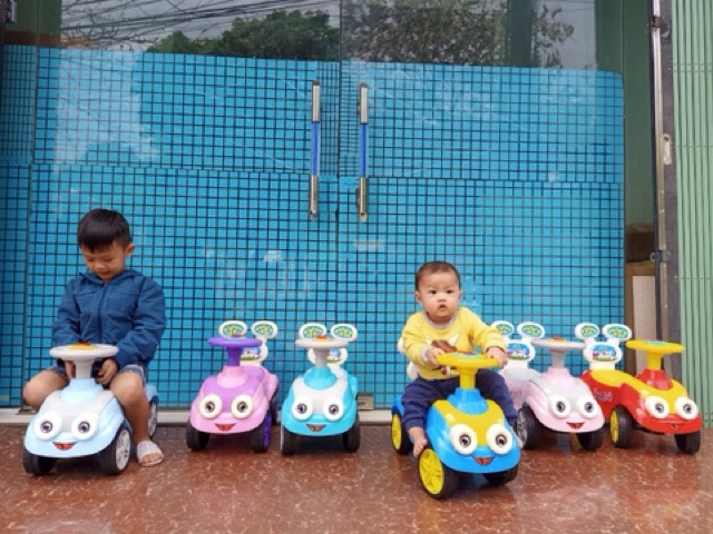 Xe chòi chân hình con minion có nhạc có đèn siêu đáng yêu cho bé( ảnh thật)