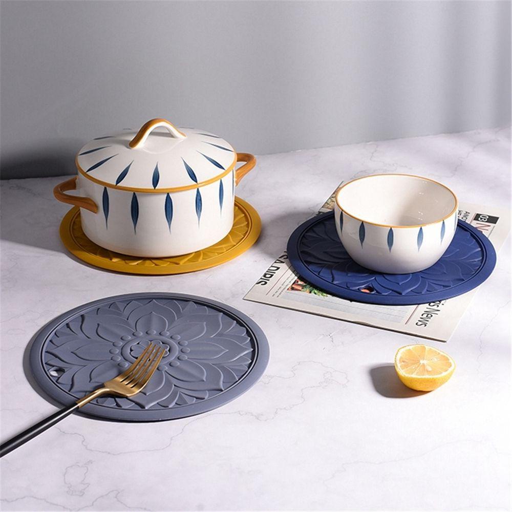 ELLSWORTH Miếng Lót Ly Cách Nhiệt Thêu Họa Tiết 3D 18 / 20cm