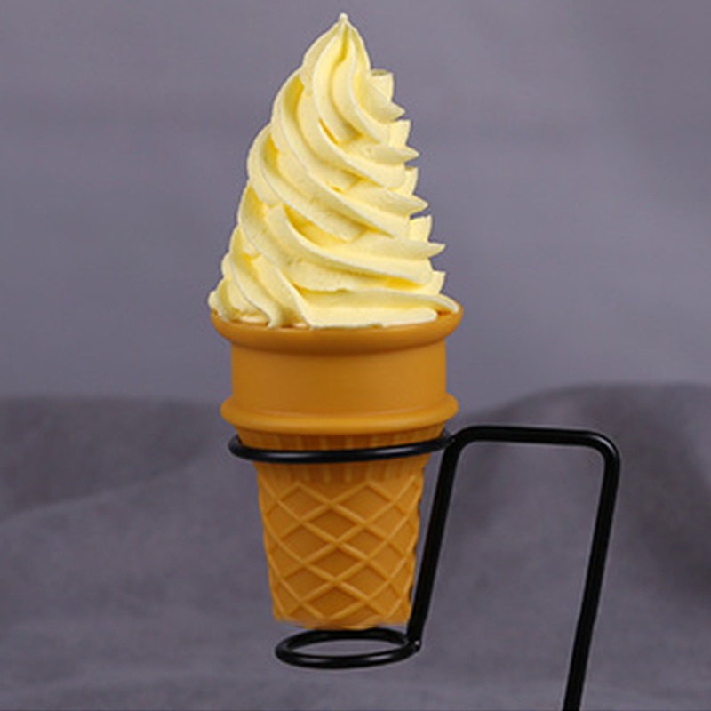 Ly Kem Sundae Sống Động Như Thật Trưng Bày Cửa Sổ Trong Cửa Hàng Đồ Chơi Nhiều Màu Sắc