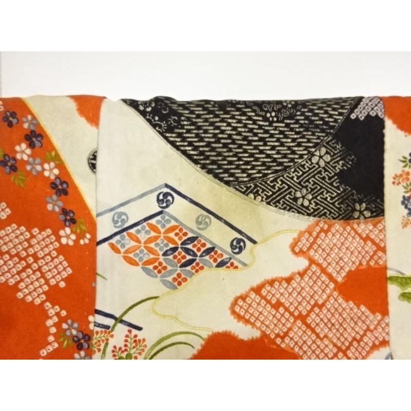 Antique Kimono Nhật Bản - Mist and Floral Plants - Hoa văn sương mù và hoa cỏ - Trang phục truyền thống Nhật