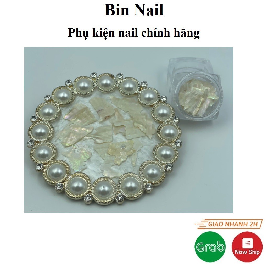 Xà cừ trắng trang trí nail