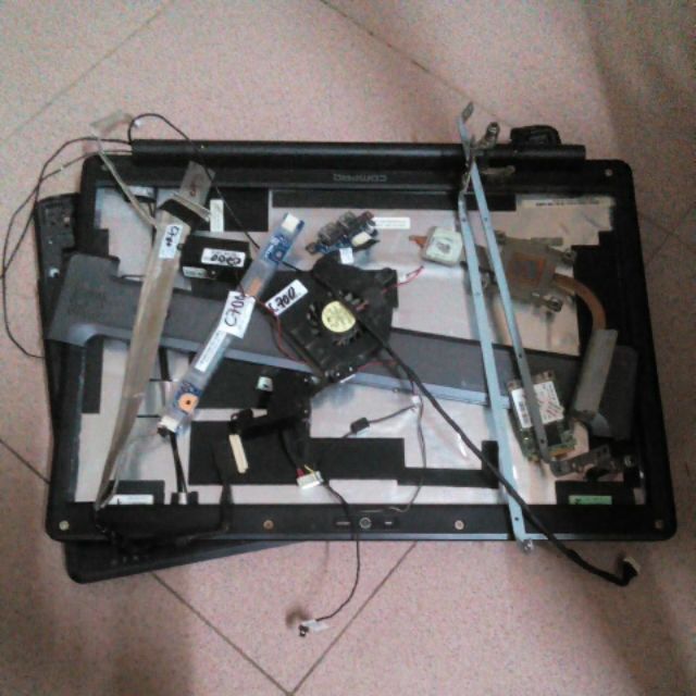 Laptop hp c700 tháo máy