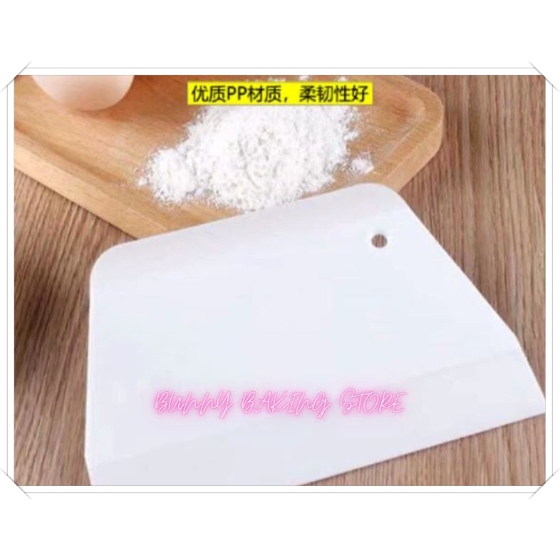 Dao cắt vét bột bằng nhựa chịu nhiệt