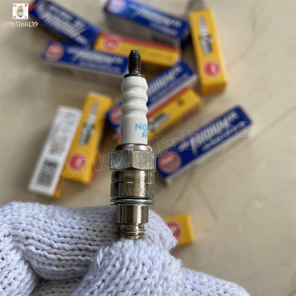 Bugi standard ER8EH dành cho đầu 4 van Takegawa và Daytona