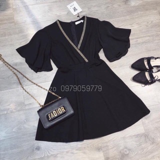 Váy xoè kim tuyến