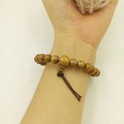 Vòng phong thủyFREESHIPVòng đeo tay gỗ 8 ly mang lại may mắn, tài lộc