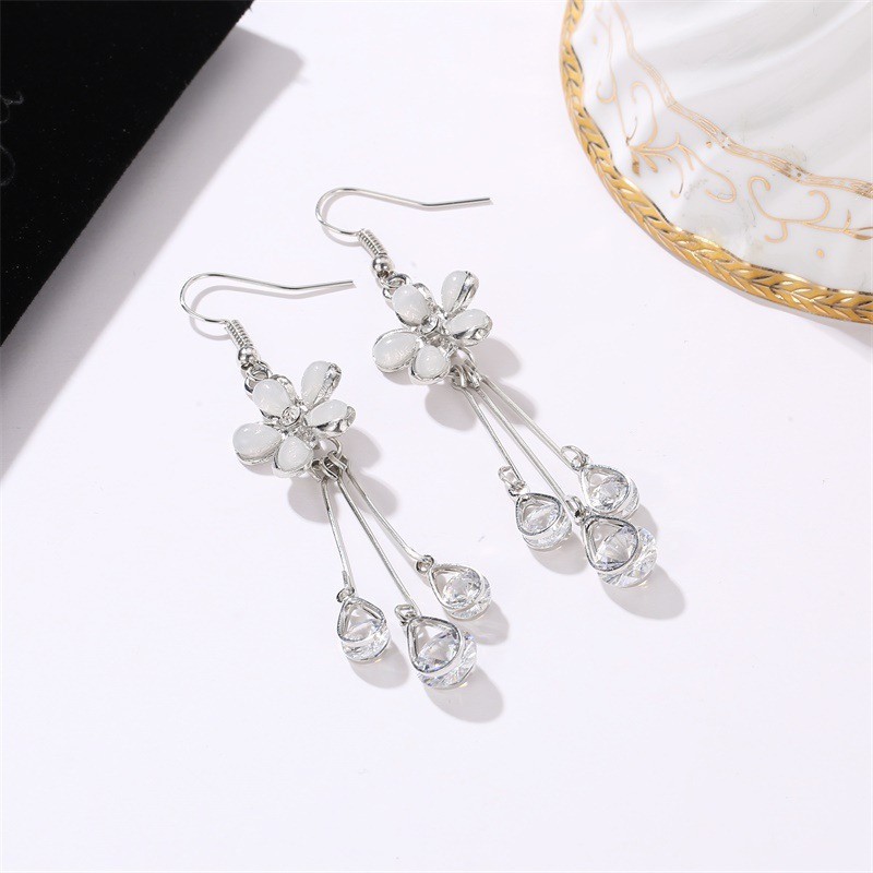 Khuyên tai bông tai nữ hình bông hoa dáng thả