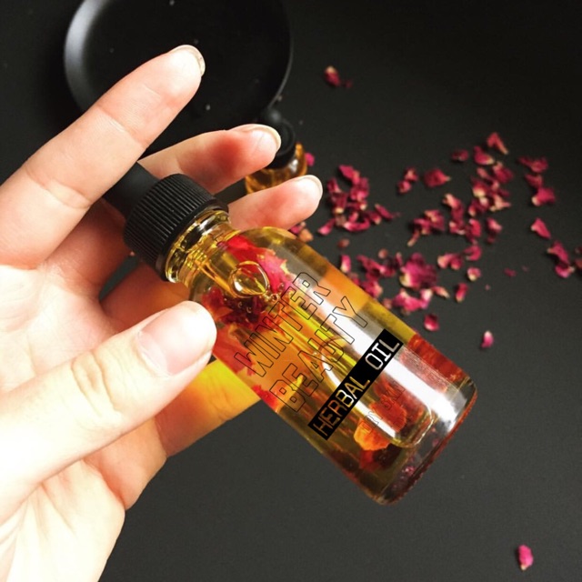 ROSE OIL - DẦU DƯỠNG Ủ CÁNH HOA HỒNG handmade) | BigBuy360 - bigbuy360.vn