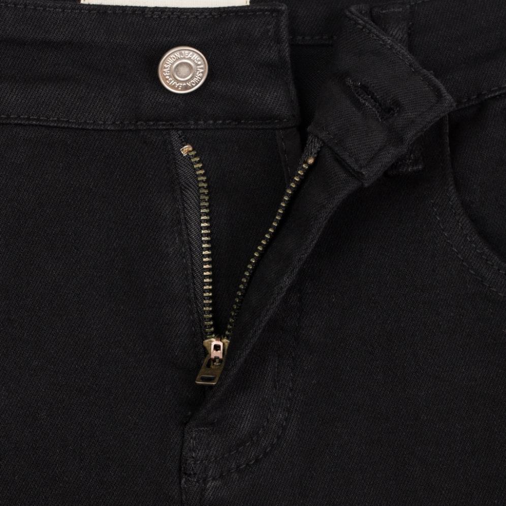 Quần jean nam ROWAY vải denim co giãn nhẹ, form skinny, Jean đen rách gối ©️