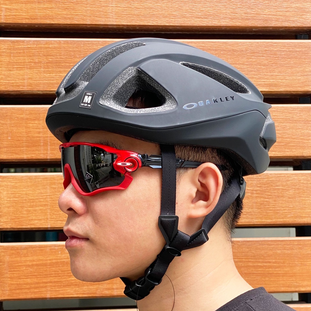 Nón Bảo Hiểm Xe Đạp Oakley ARO3 Lite – Blackout