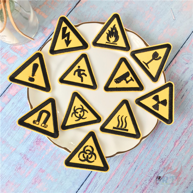 1 Miếng Dán Quần Áo Hình Biển Báo Giao Thông