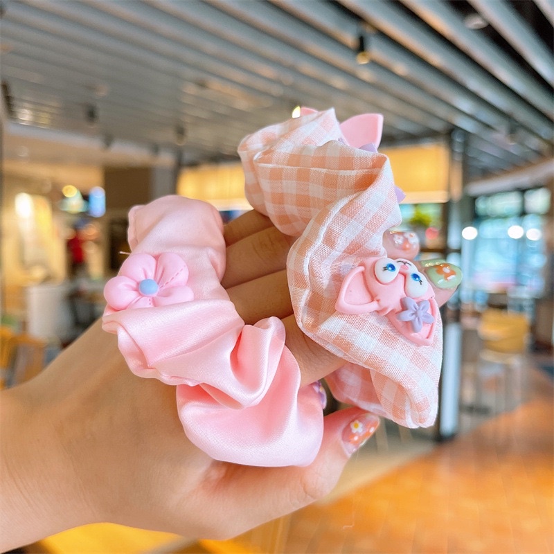 Chun buộc tóc Scrunchies gắn charm dễ thương