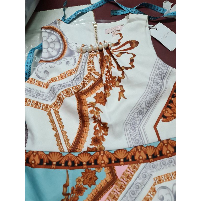 Đầm ôm body Ted Baker Orlla Versailles Dress