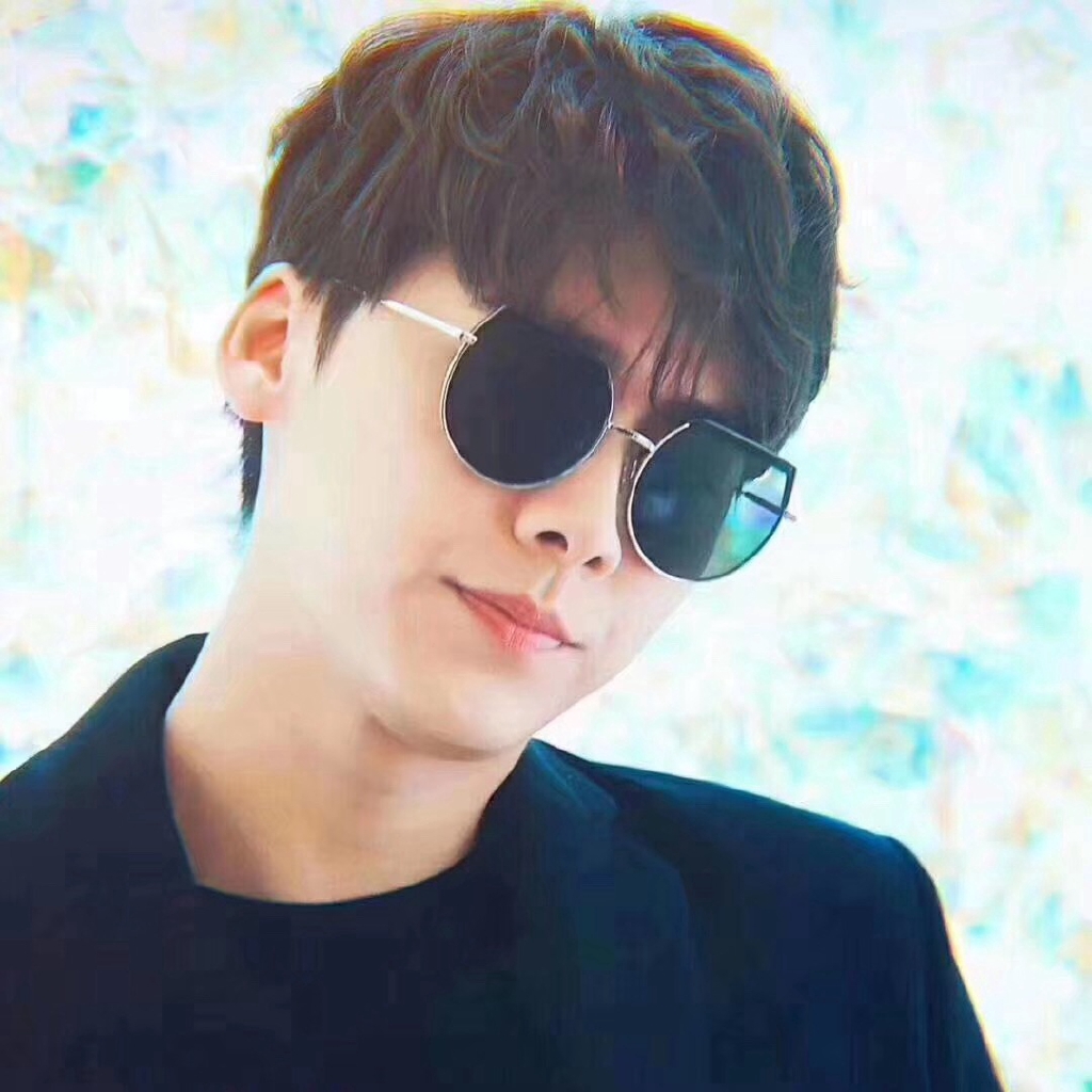 Kính mát gọng kim loại thời thượng cho nam nữ