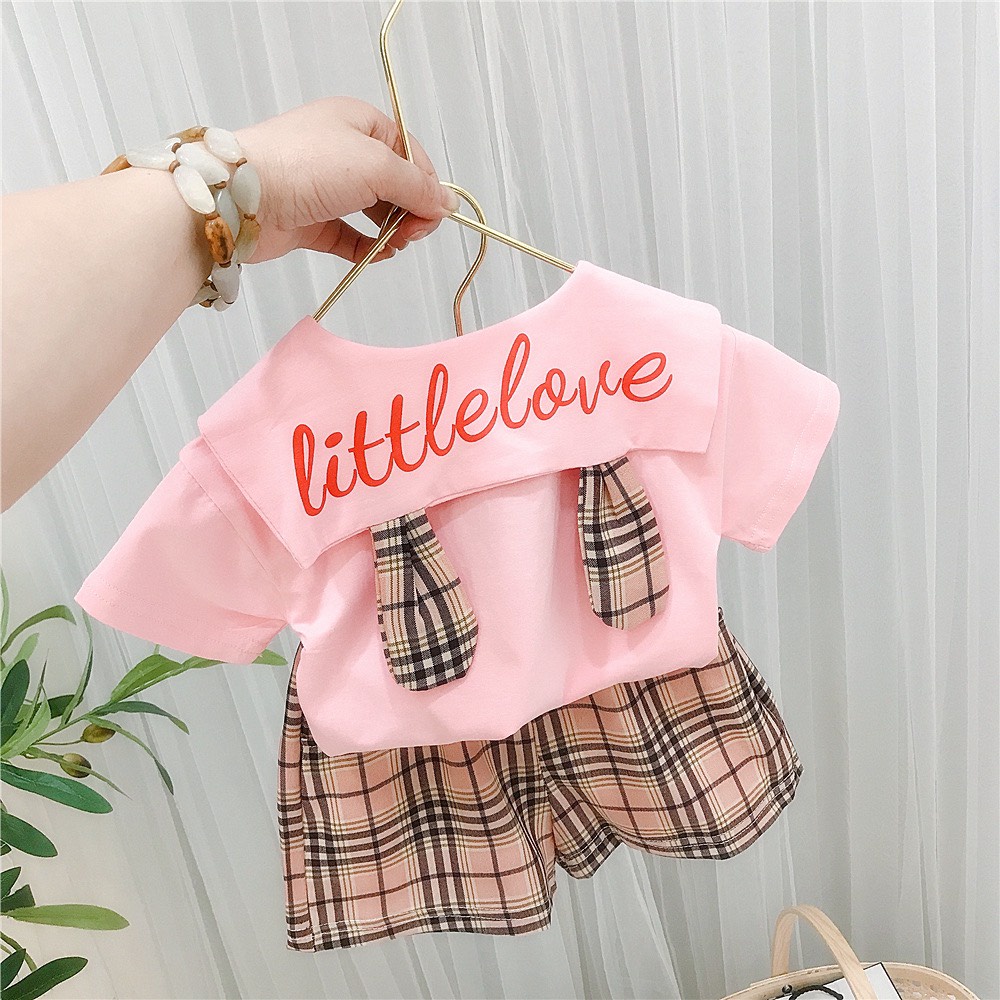 Bộ bé gái cotton cổ tim tai thỏ kèm quần sooc kẻ XHN888