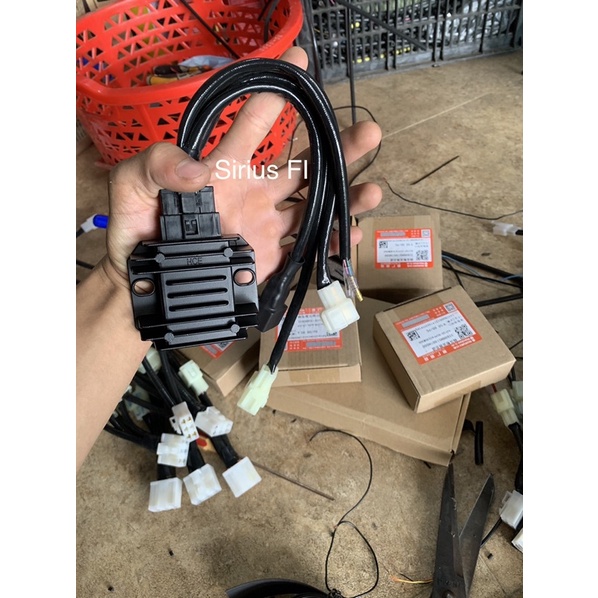 Combo sạc SUZUKI GD HCE và dây sạc chuyển điện bình gắn các dòng xe