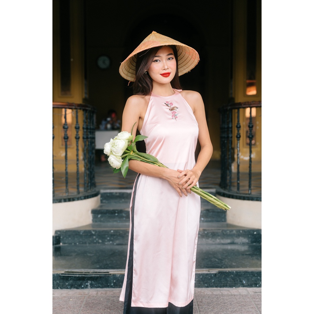 MINX - Áo Dài Yếm Thêu Tay Ngọc Trân