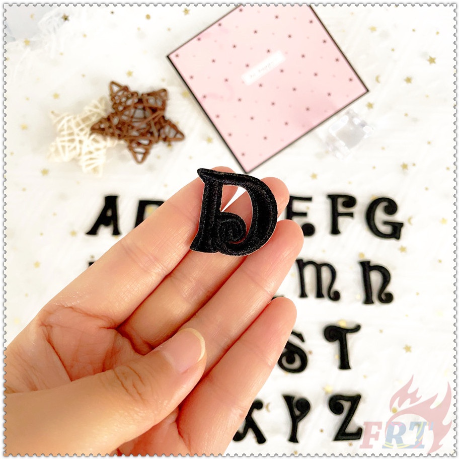 ☸ Miếng Dán Chữ Màu Đen Tự Dính Chất Lượng Cao ☸ 1 Sticker Ủi Thêu Hình Huy Hiệu