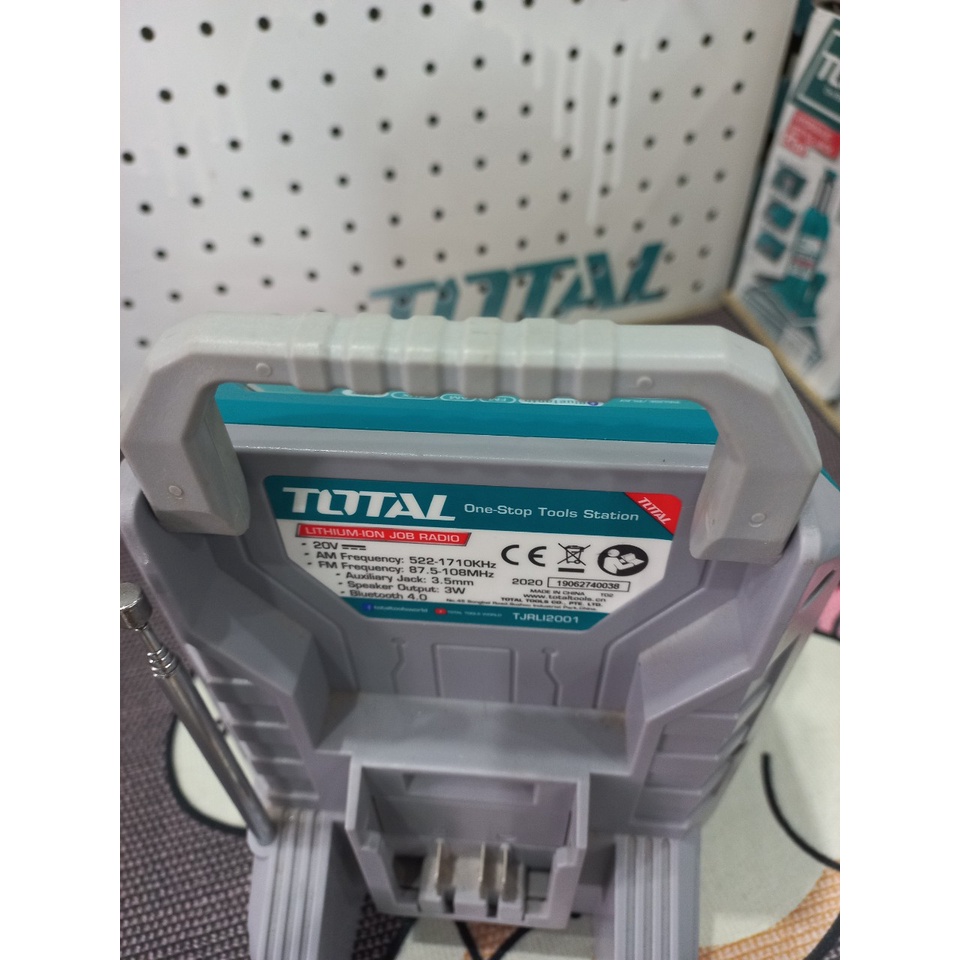Loa nghe nhạc 20V TJRLI2001 – bluetooth RADIO công trường TOTAL - Nghe nhạc mọi nơi giải trí dễ dàng, Di chuyển mọi nơi